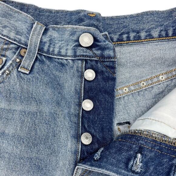Levi's Revolve 501 Birthday Special Edition Stud Accent Denim Short Size 25 - Picture 6 of 9